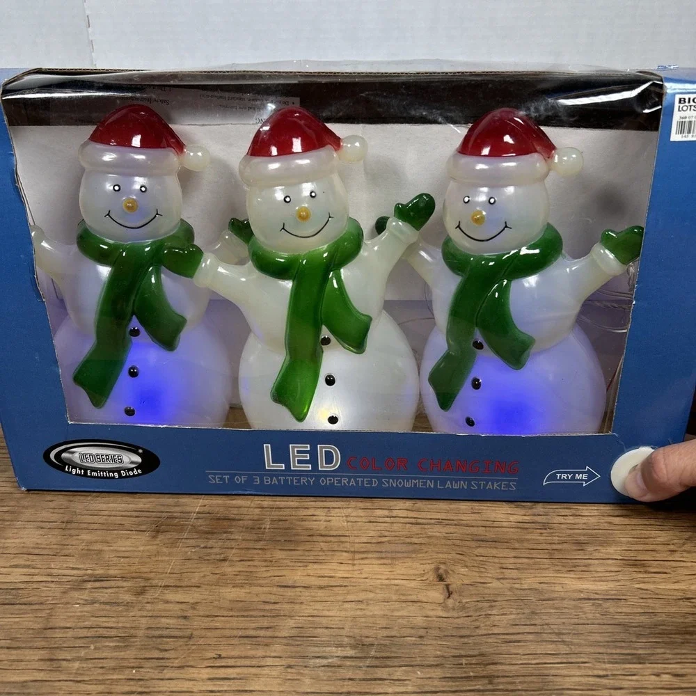 Blow Mold Snowman Pathway Lights Yard Stakes LED Color Changing 3 Snowmen NEW